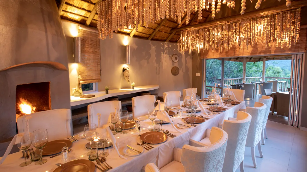 Clifftop Exclusive Safari Hideaway — image 14
