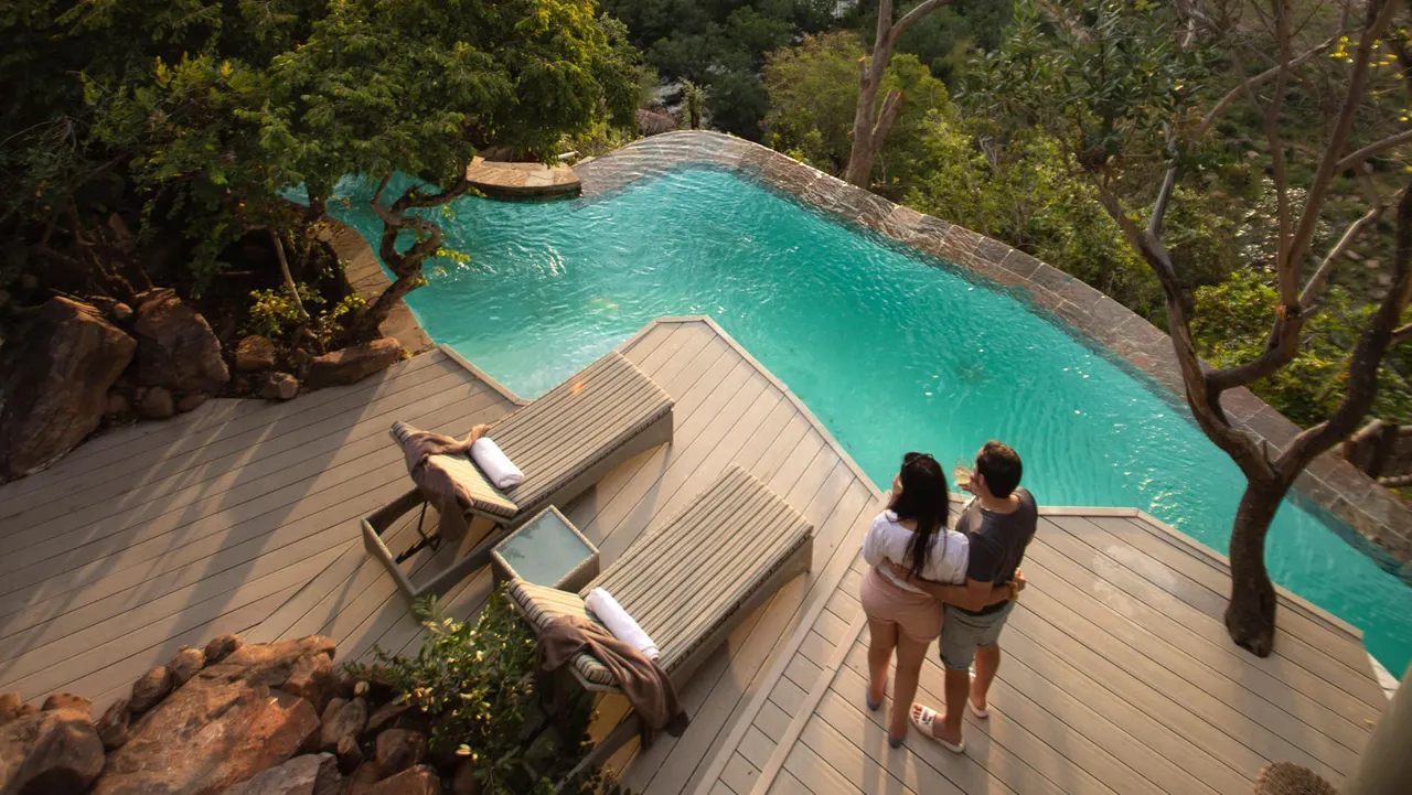 Clifftop Exclusive Safari Hideaway — image 13