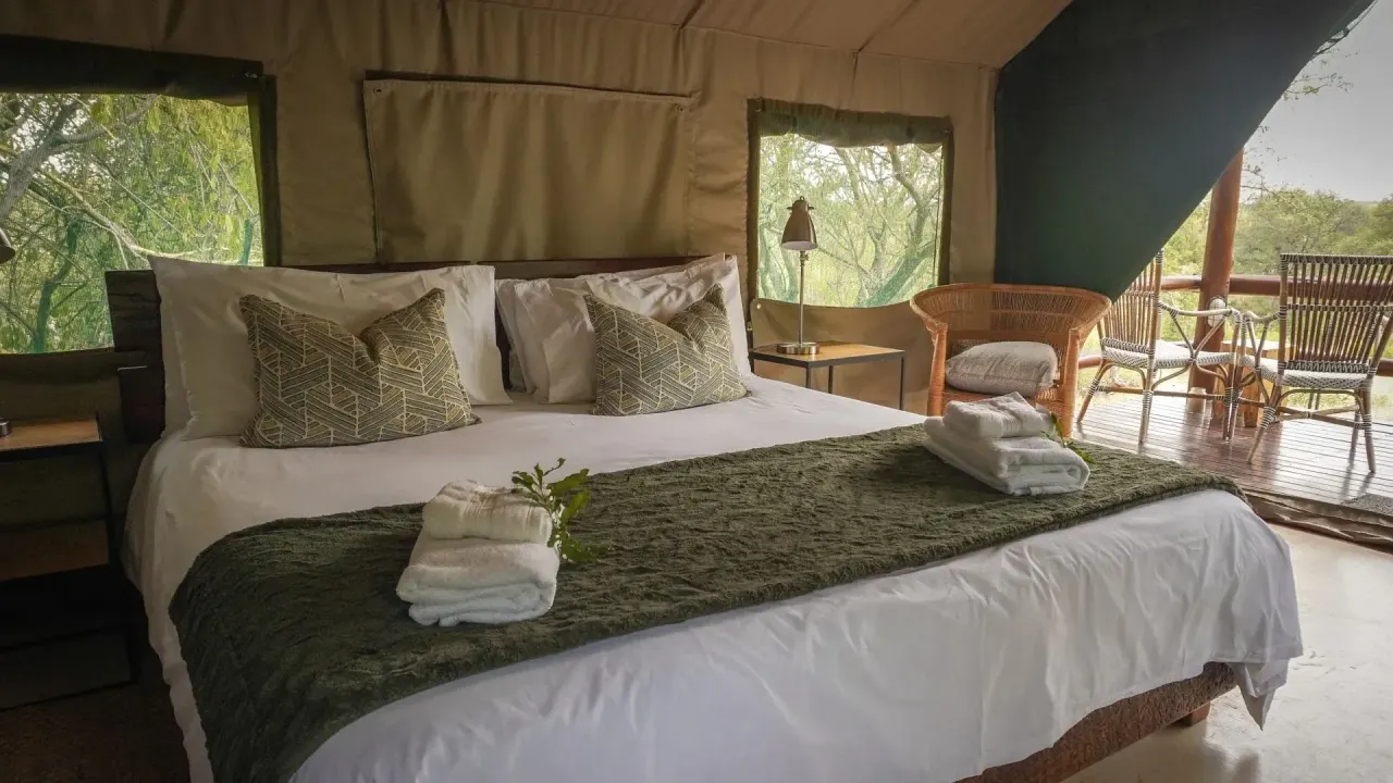 Sausage Tree Safari Camp — image 4