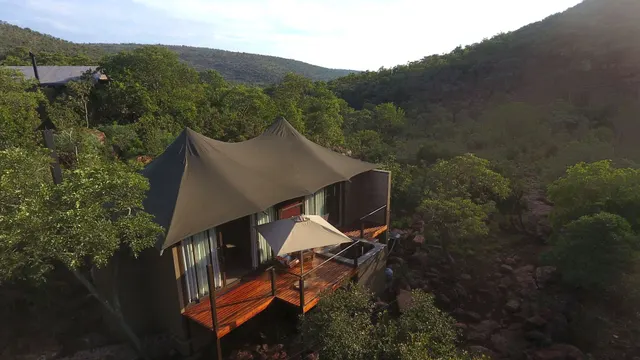 Inzalo Safari Lodge