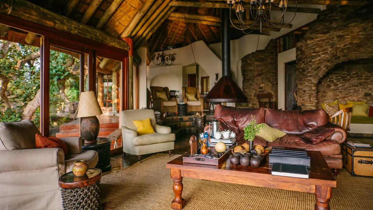 Nedile Lodge — image 4