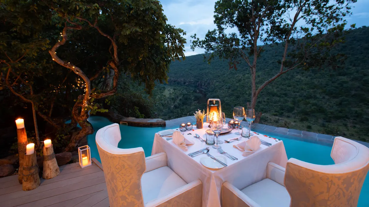 Clifftop Exclusive Safari Hideaway — image 27