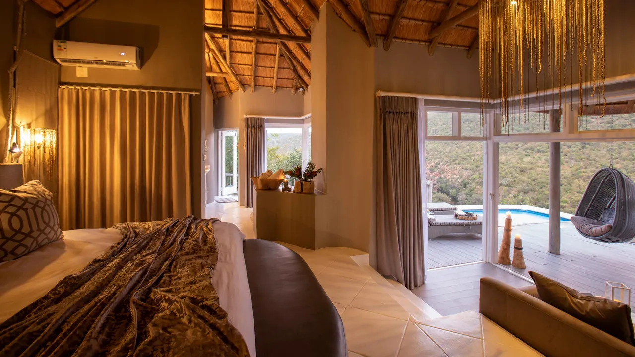 Clifftop Exclusive Safari Hideaway — image 19