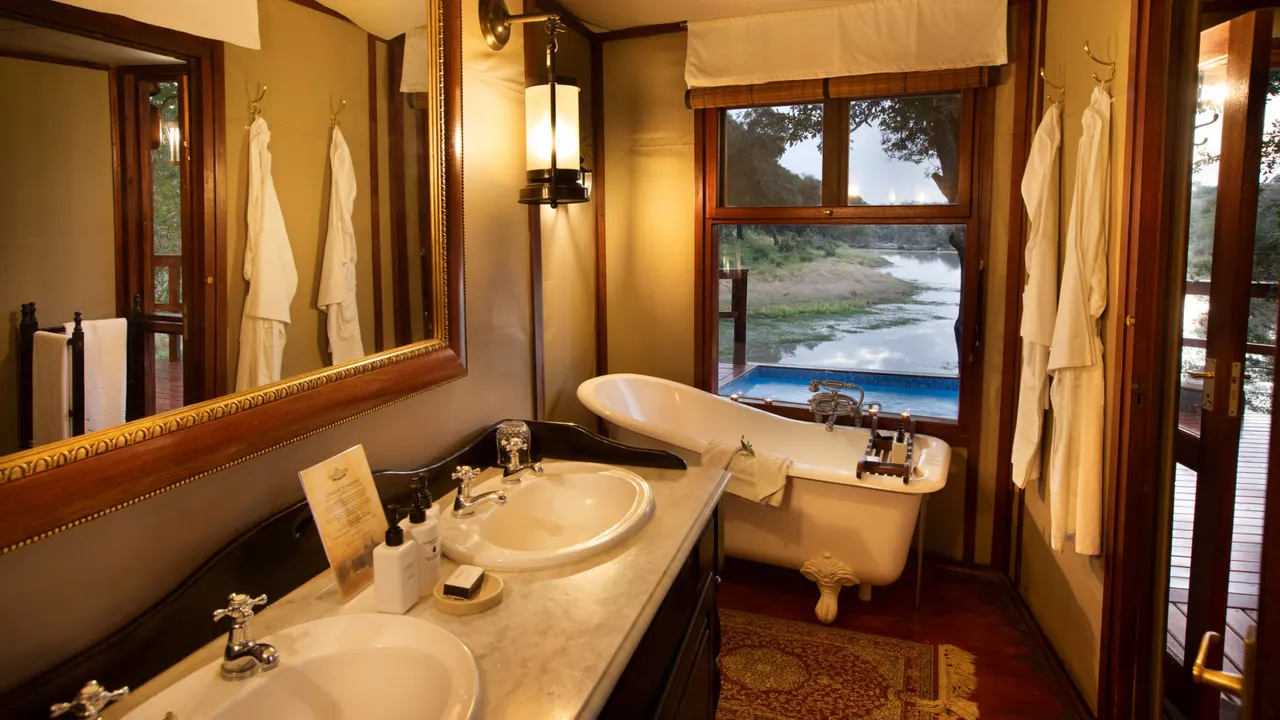 Hamiltons Tented Camp — image 24