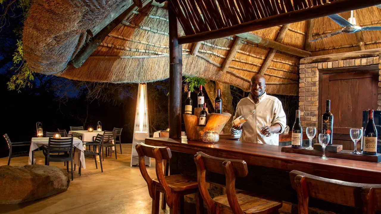 Idube Game Lodge — image 9