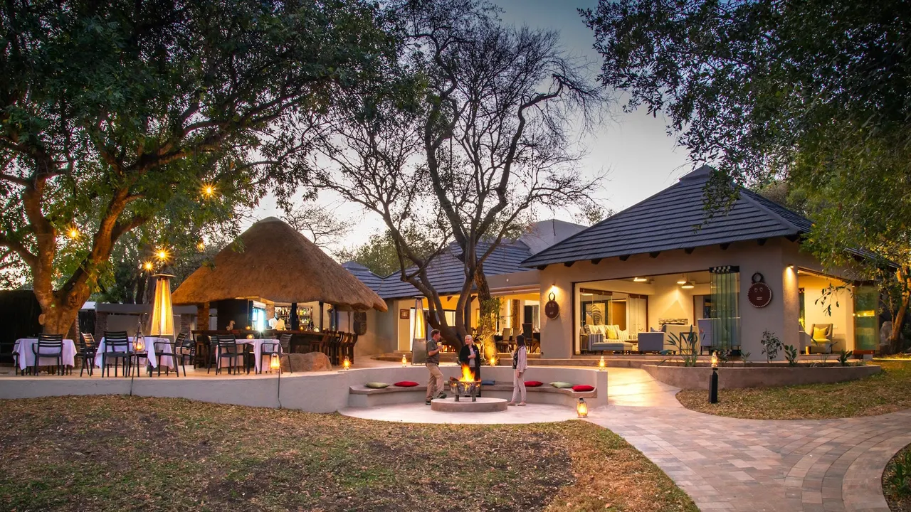 Idube Game Lodge — image 7