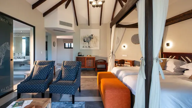 Idube Game Lodge — image 16