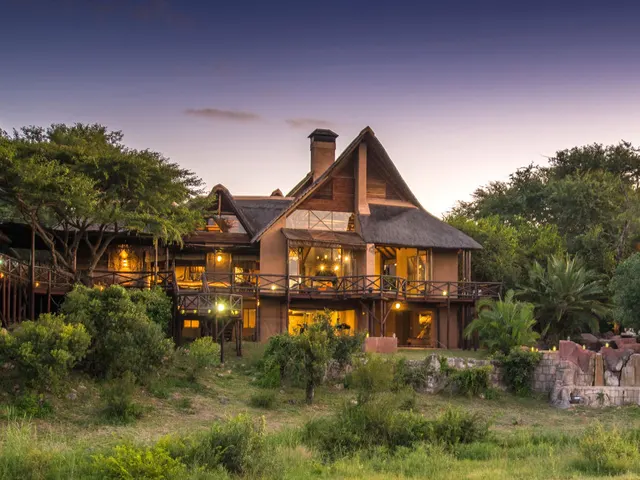Lukimbi Safari Lodge