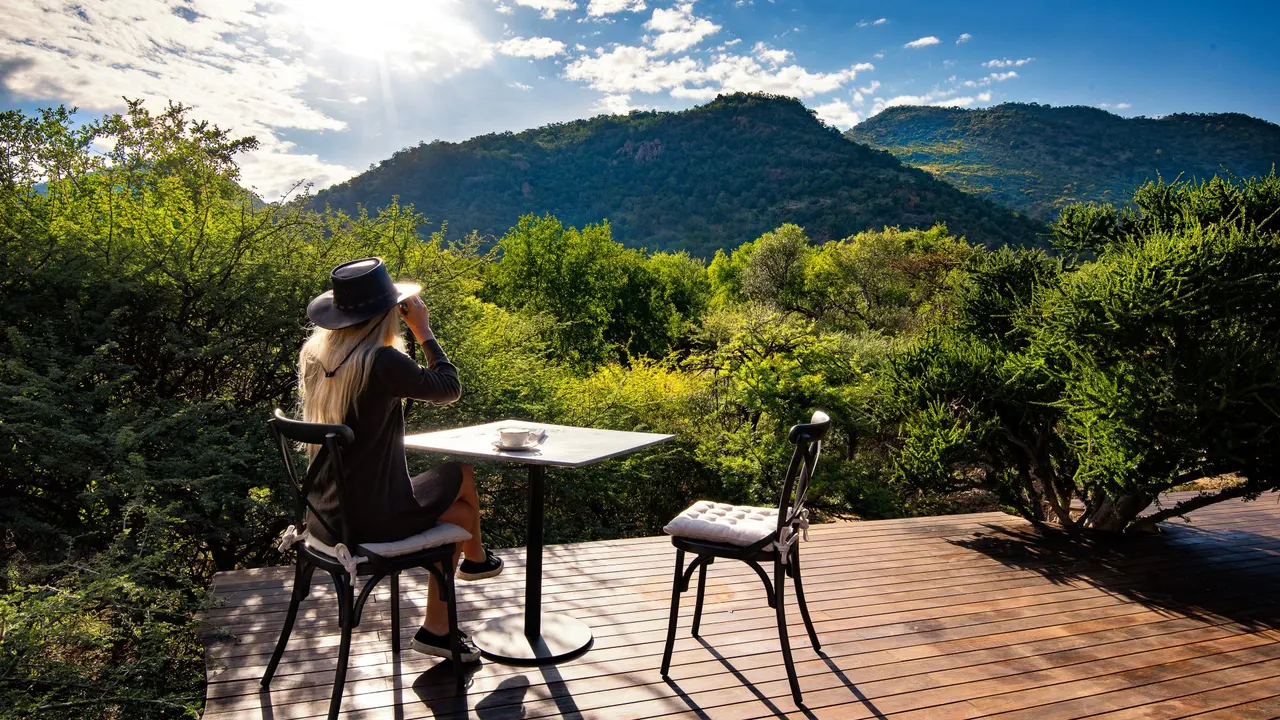 Lush Private Lodge — image 26