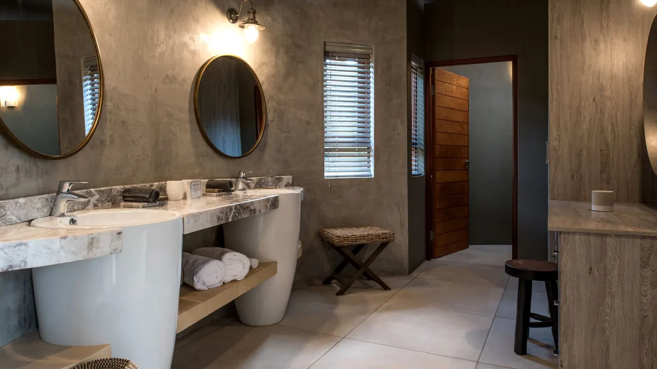 Lush Private Lodge — image 35