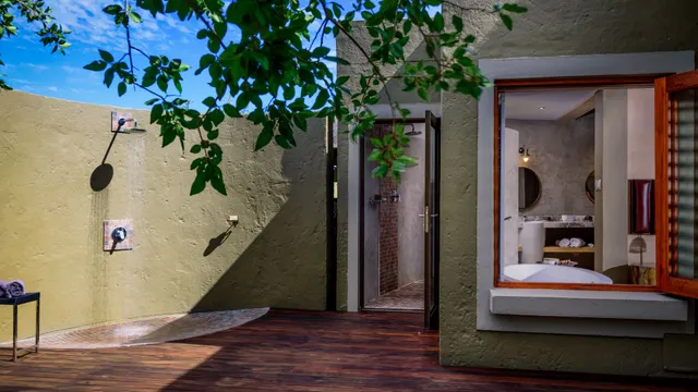 Lush Private Lodge — image 21