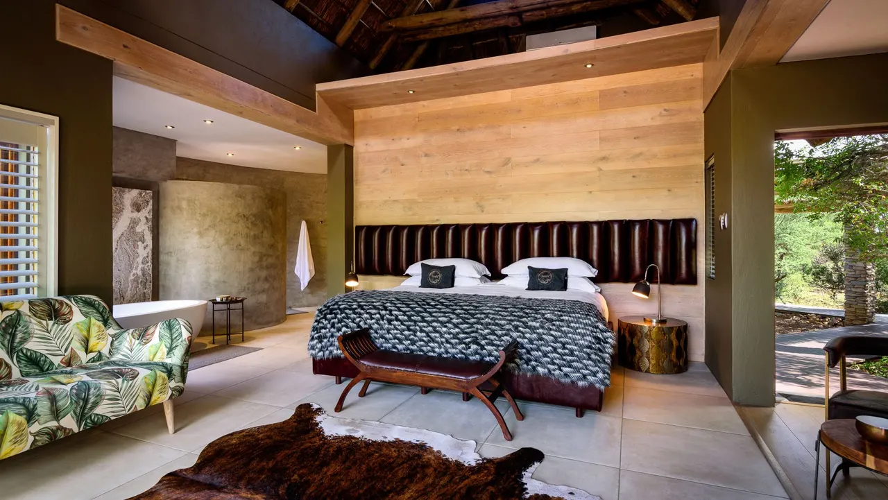 Lush Private Lodge — image 16