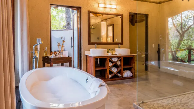 Makalali River Lodge — image 10