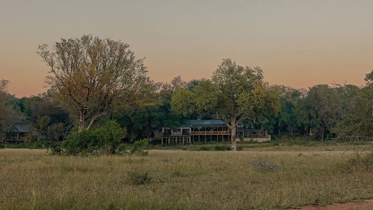 Notten's Bush Camp — image 15