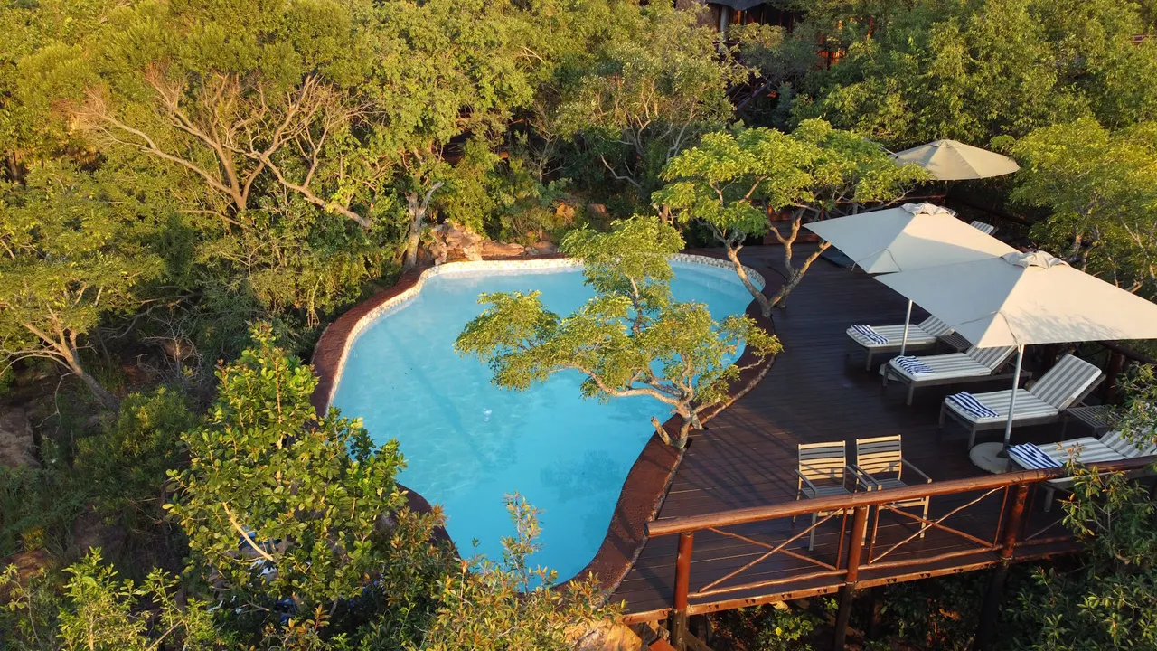 Nungubane Game Lodge — image 29