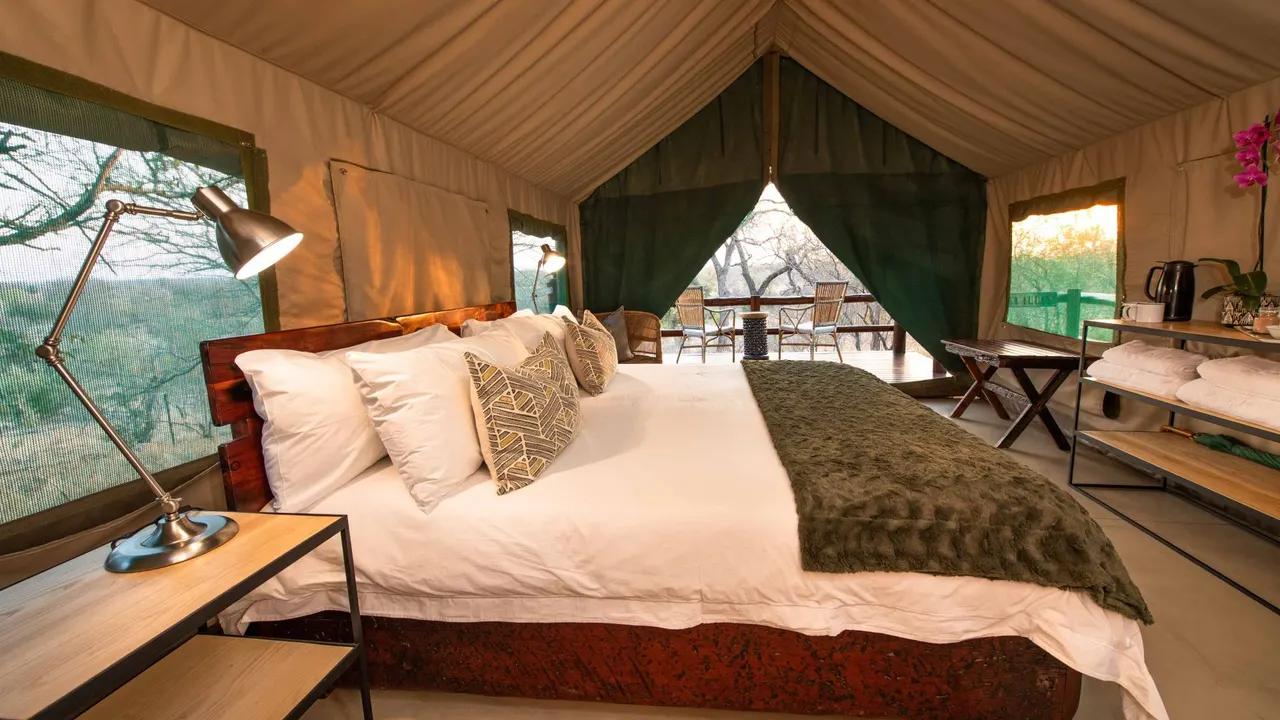 Sausage Tree Safari Camp — image 8