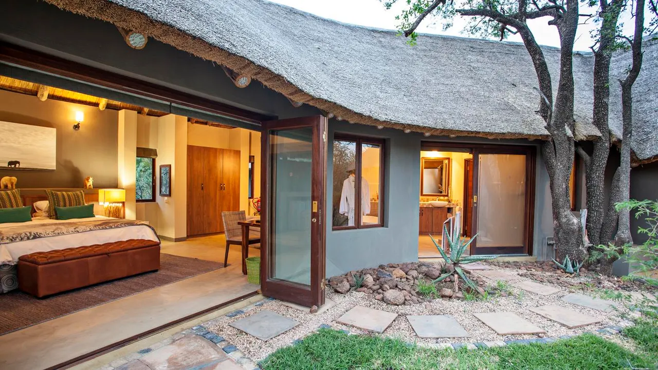 Tambuti Lodge — image 11