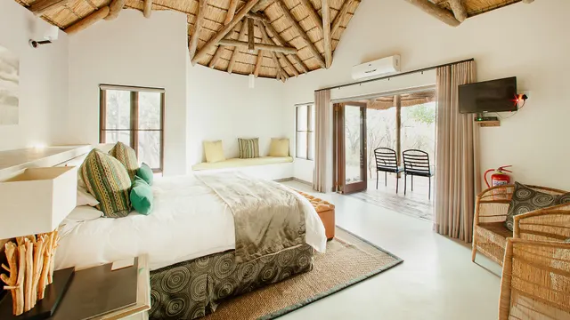 Tambuti Lodge — image 13
