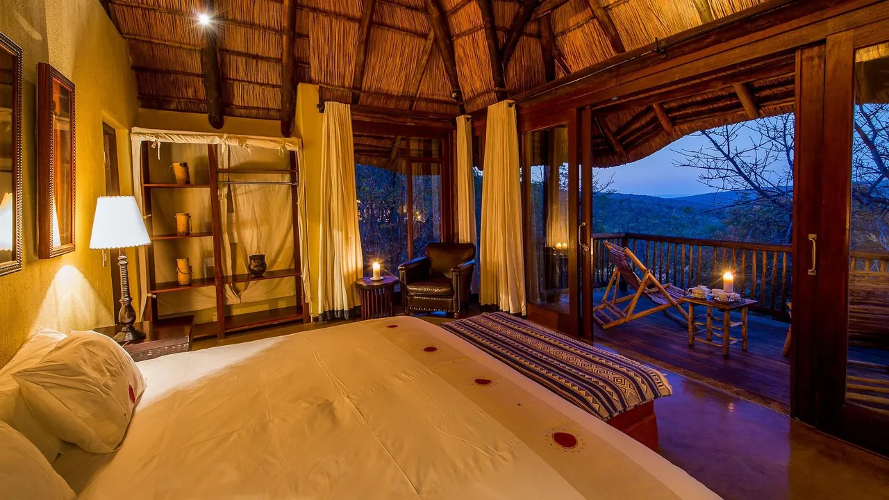 Tshwene Lodge — image 22