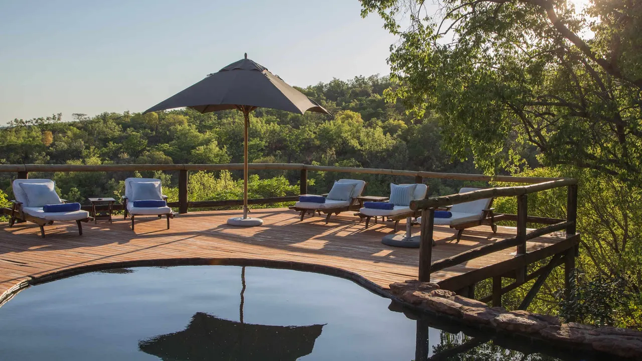 Tshwene Lodge — image 10