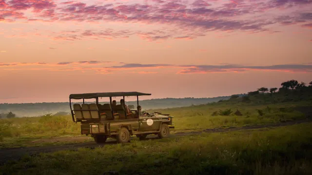 Umzolozolo Safari Lodge — image 13