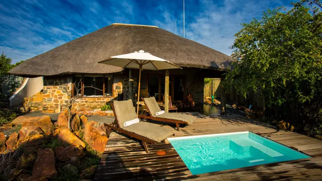 Umzolozolo Safari Lodge — image 14