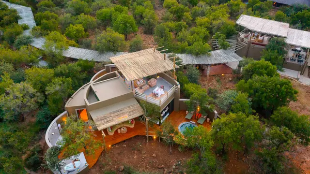 Lush Private Lodge — image 4