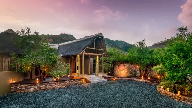 Lush Private Lodge — image 2