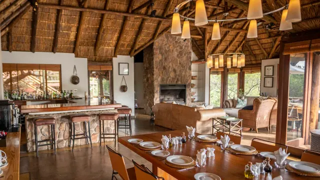 Tshwene Lodge — image 2